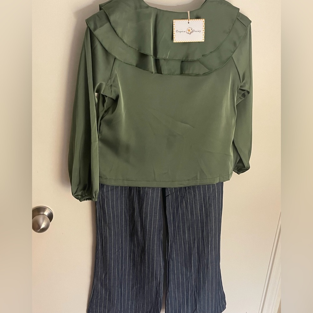 NWT OOPSIE DAISY girls outfit size 10